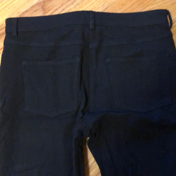 H&M Stretchy Jeans - Picture 5 of 5